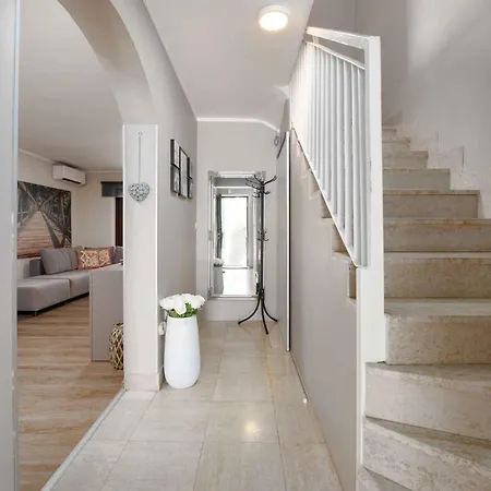 In Porec/istrien 27453 Апартаменты Пореч