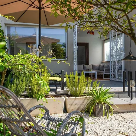 In Porec/istrien 27453 Apartment *